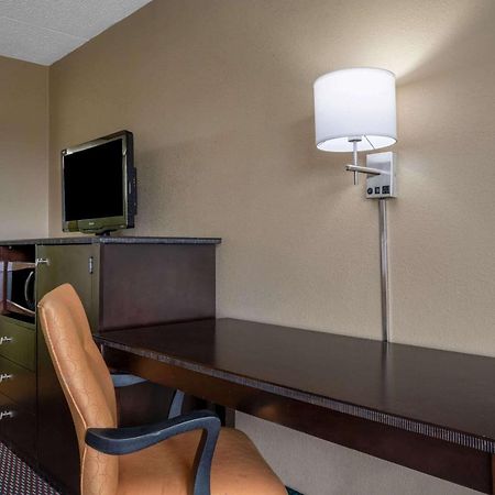 Hotel Super 8 By Wyndham Perrysburg-Toledo Zewnętrze zdjęcie