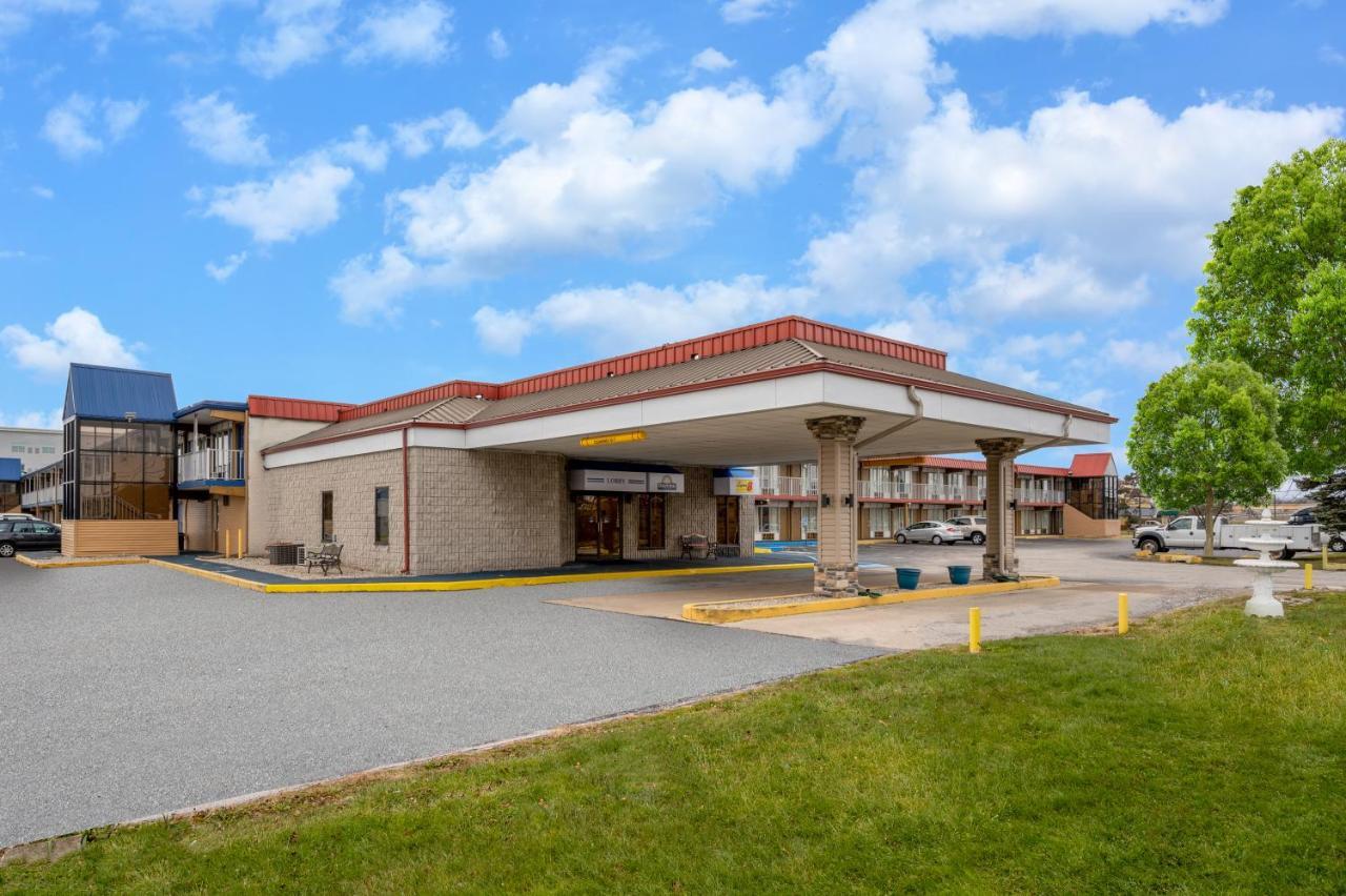 Hotel Super 8 By Wyndham Perrysburg-Toledo Zewnętrze zdjęcie