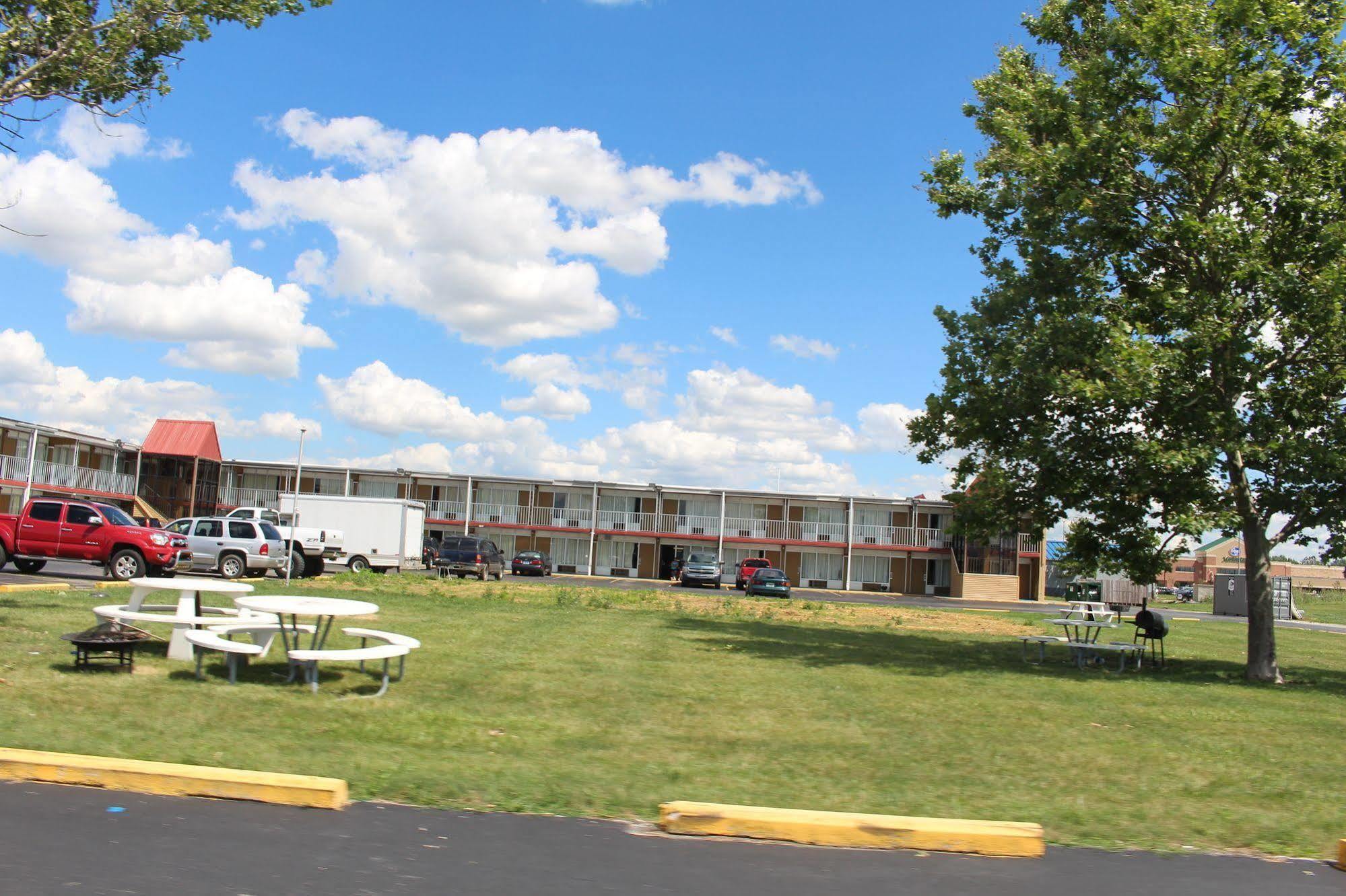 Hotel Super 8 By Wyndham Perrysburg-Toledo Zewnętrze zdjęcie