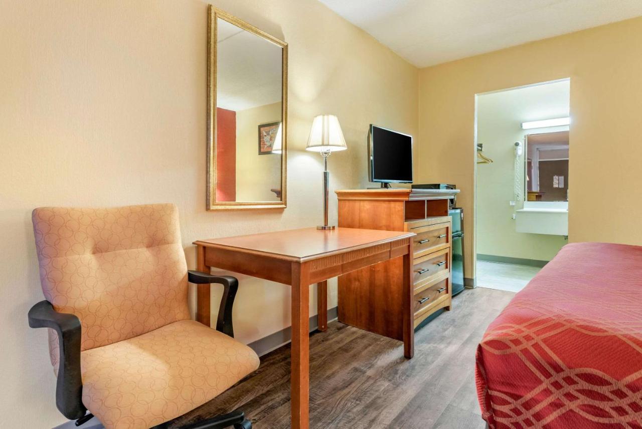 Hotel Super 8 By Wyndham Perrysburg-Toledo Zewnętrze zdjęcie