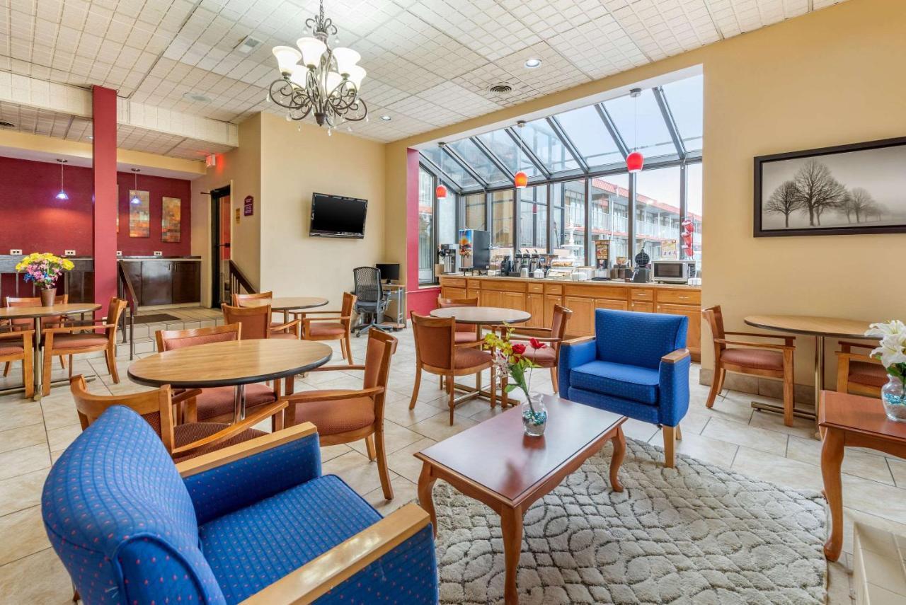 Hotel Super 8 By Wyndham Perrysburg-Toledo Zewnętrze zdjęcie
